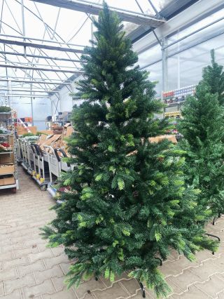 Pripravte sa na Vianoce s novými stromčekmi od Dučplantu-dostupné rôzne veľkosti a štýly. 🎄✨ www.ducplant.sk